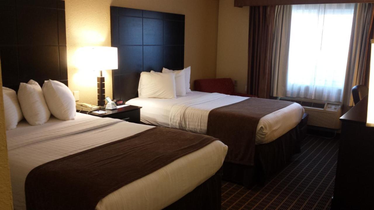 Quality Inn & Suites Morgantown - University Area Dış mekan fotoğraf