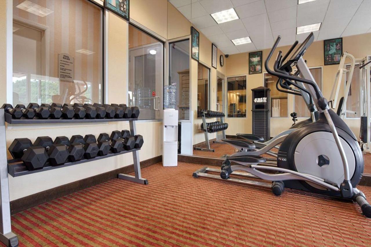 Quality Inn & Suites Morgantown - University Area Dış mekan fotoğraf
